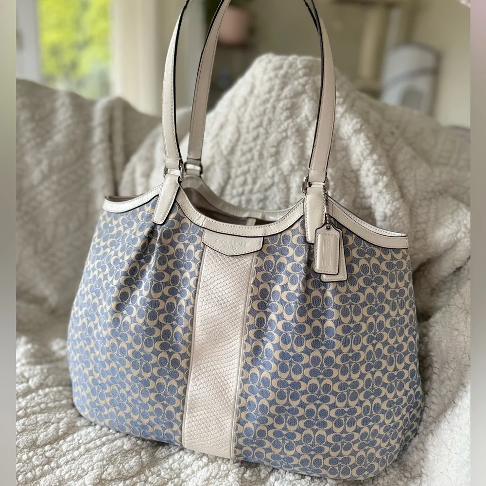 Legacy Vintage Coach Signature Stripe Devon Coach Blue Jacquard Shoulder Bag